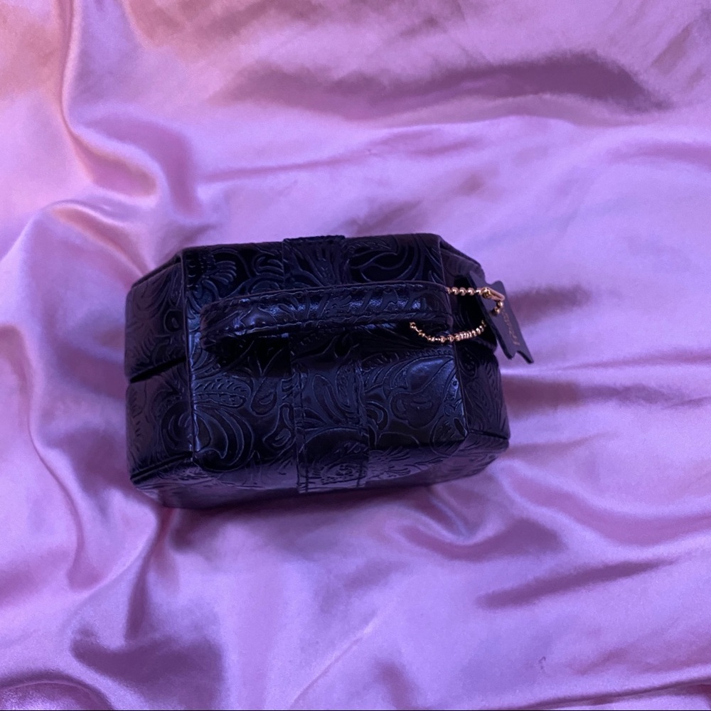 Vintage Genuine Leather Small Jewelry Box - Picture 7 of 8